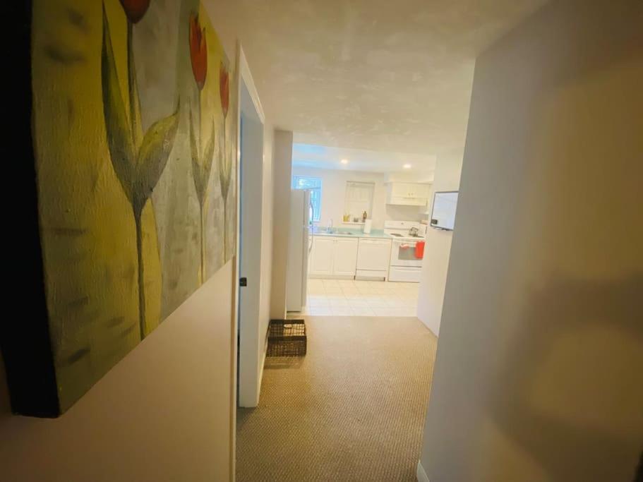 Artistic Apartment Near Downtown Victoria Exterior foto